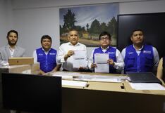 EsSalud Ica recibe equipos de computo de la Universidad Privada San Juan Bautista