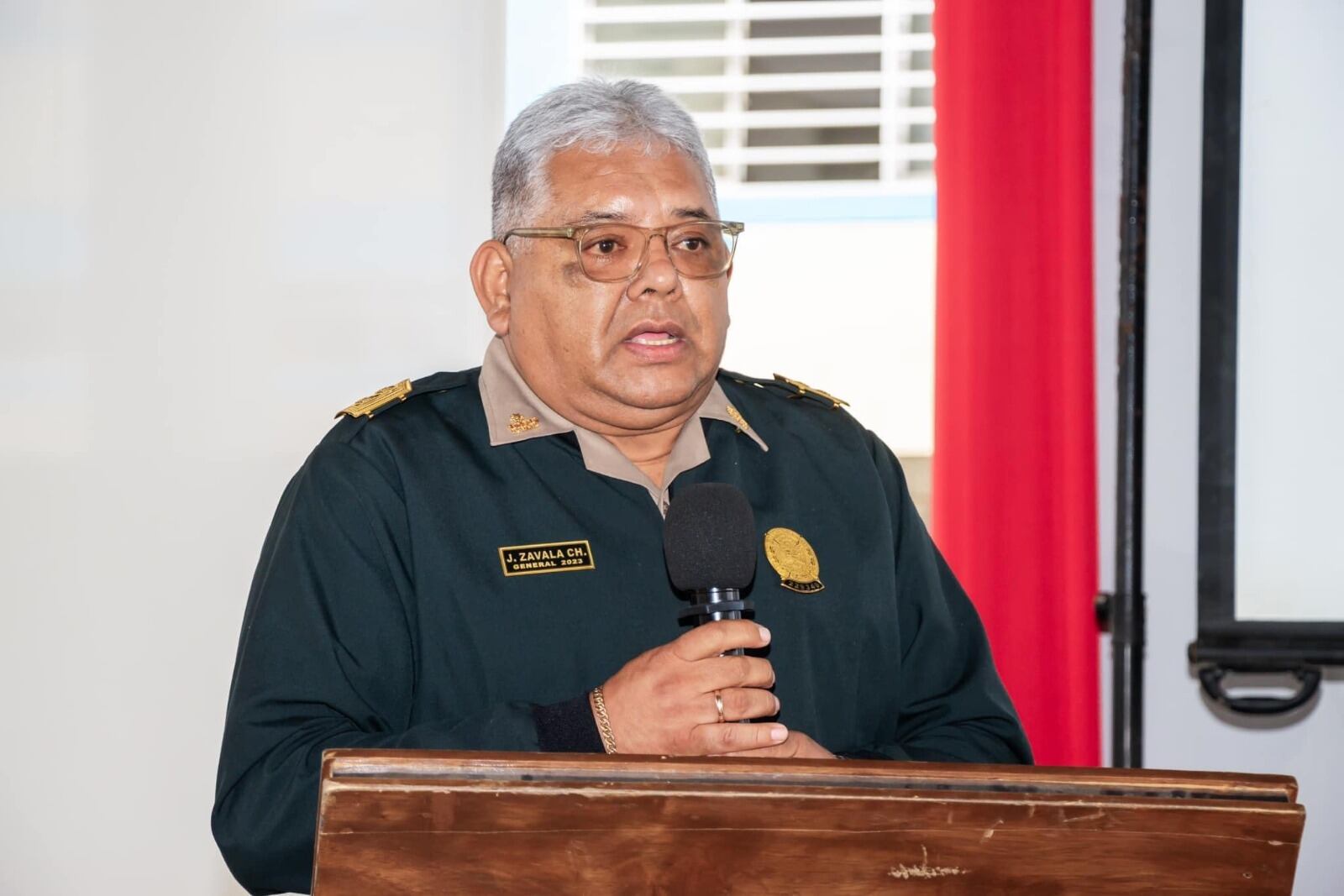 El oficial fue citado para exponer sobre los resultados que se consiguieron tras la declaratoria de estado emergencia por la inseguridad. Consejeros lamentaron su decisión