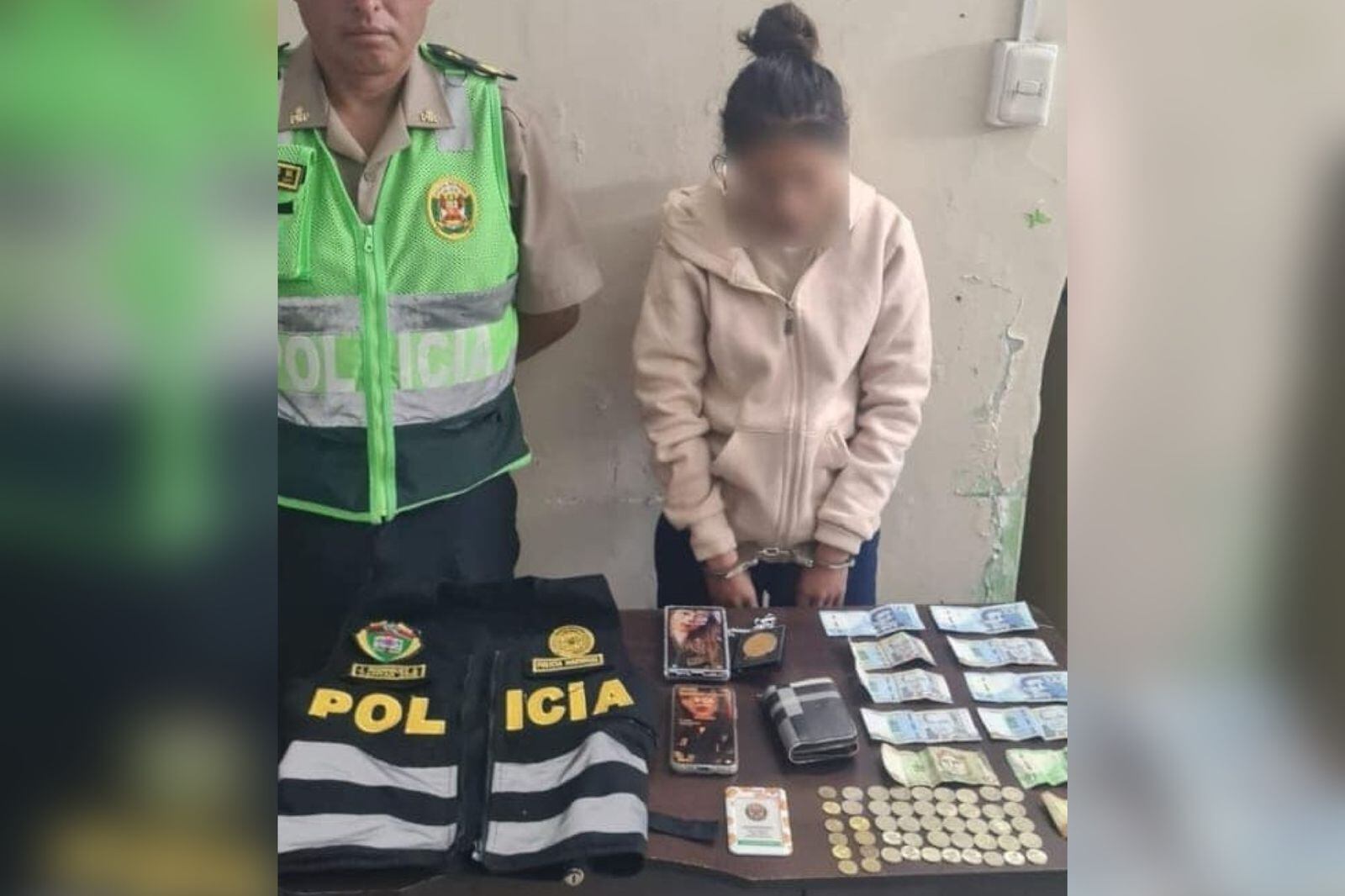 Joven universitaria se hizo pasar por un policía. (Foto: Difusión)