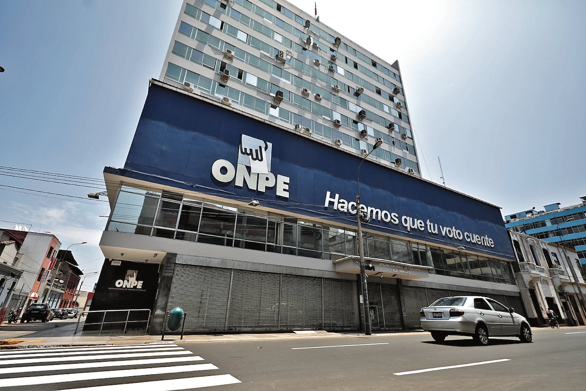 El organismo electoral informó que 6028 de los 10 623 candidatos obligados han cumplido con entregar el balance económico de sus campañas.