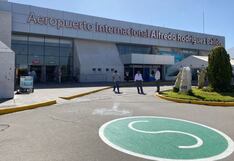 ¿Cuántos pasajeros recibió el aeropuerto de Arequipa durante agosto?