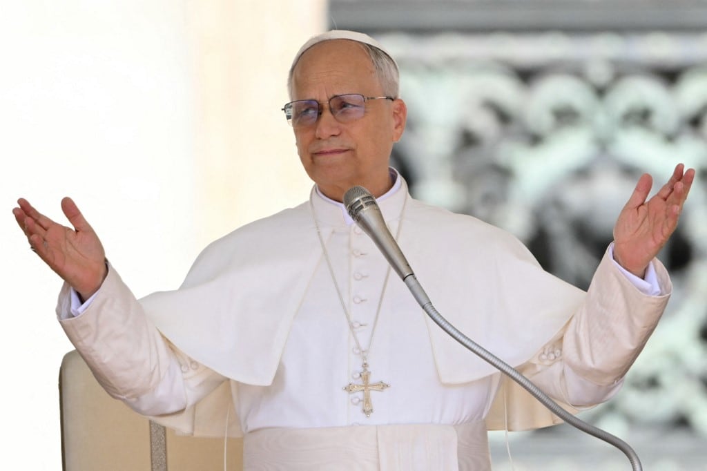 Municipalidad de Trujillo realiza trabajos para optimizar el pavimento, veredas y áreas verdes a lo largo de este recorrido turístico religioso. (Photo by Alberto PIZZOLI / AFP)