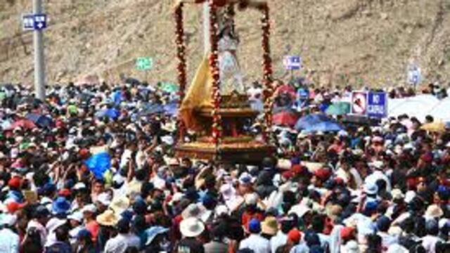 Festividad de la Virgen de Chapi atrajo a miles de devotos