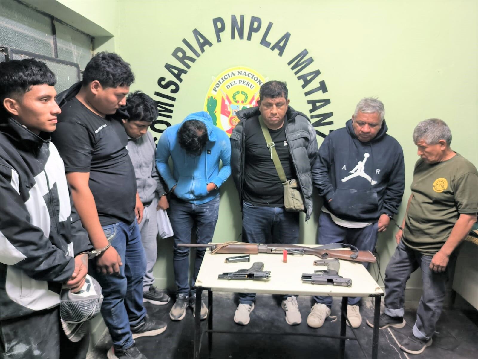 Las siete personas intervenidas quedaron detenido< en la comisaría de La Matanza para las investigaciones.