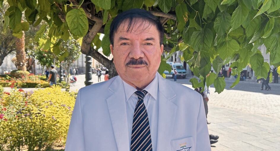 Director del nosocomio Carlos Medina Linares. (Foto: GEC)