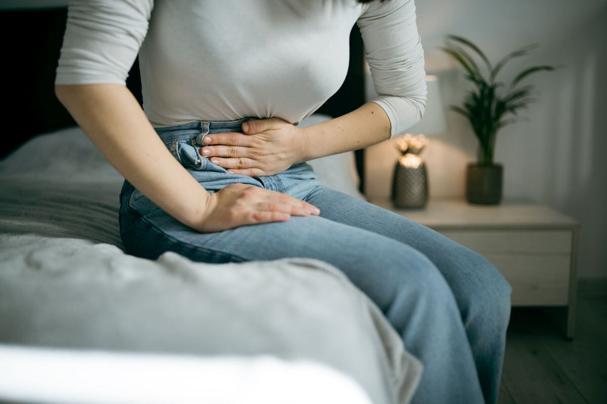 Expertos en salud femenina recomiendan incorporar pequeños cambios en la rutina —como descanso, movimiento consciente y planificación del ciclo— para mejorar la calidad de vida durante la menstruación.