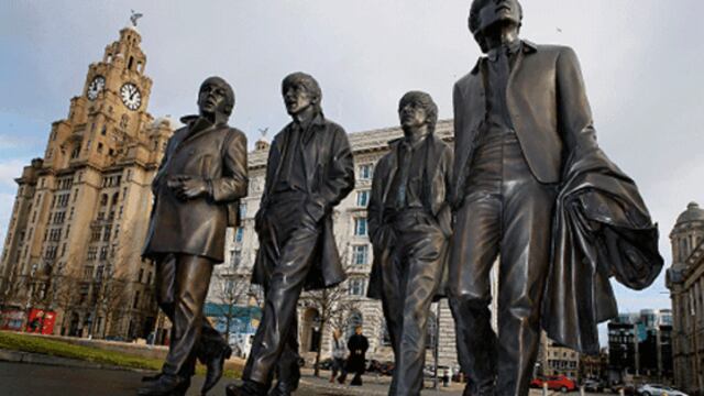 Inauguran una estatua de The Beatles en Liverpool