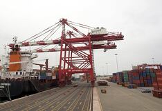 Ministro de la Producción asegura que se inspeccionan embarcaciones extranjeras en los puertos del país