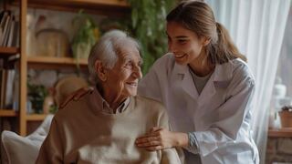 Autocuidado para cuidadores: claves para proteger tu salud mientras cuidas de otros