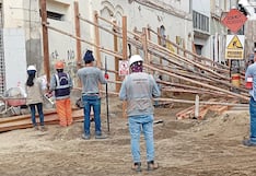 Casona del centro histórico de Piura a punto de caer por obra de pistas y veredas