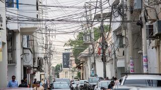 Arquitectos alertan riesgos por cableado aéreo en el centro histórico de Piura