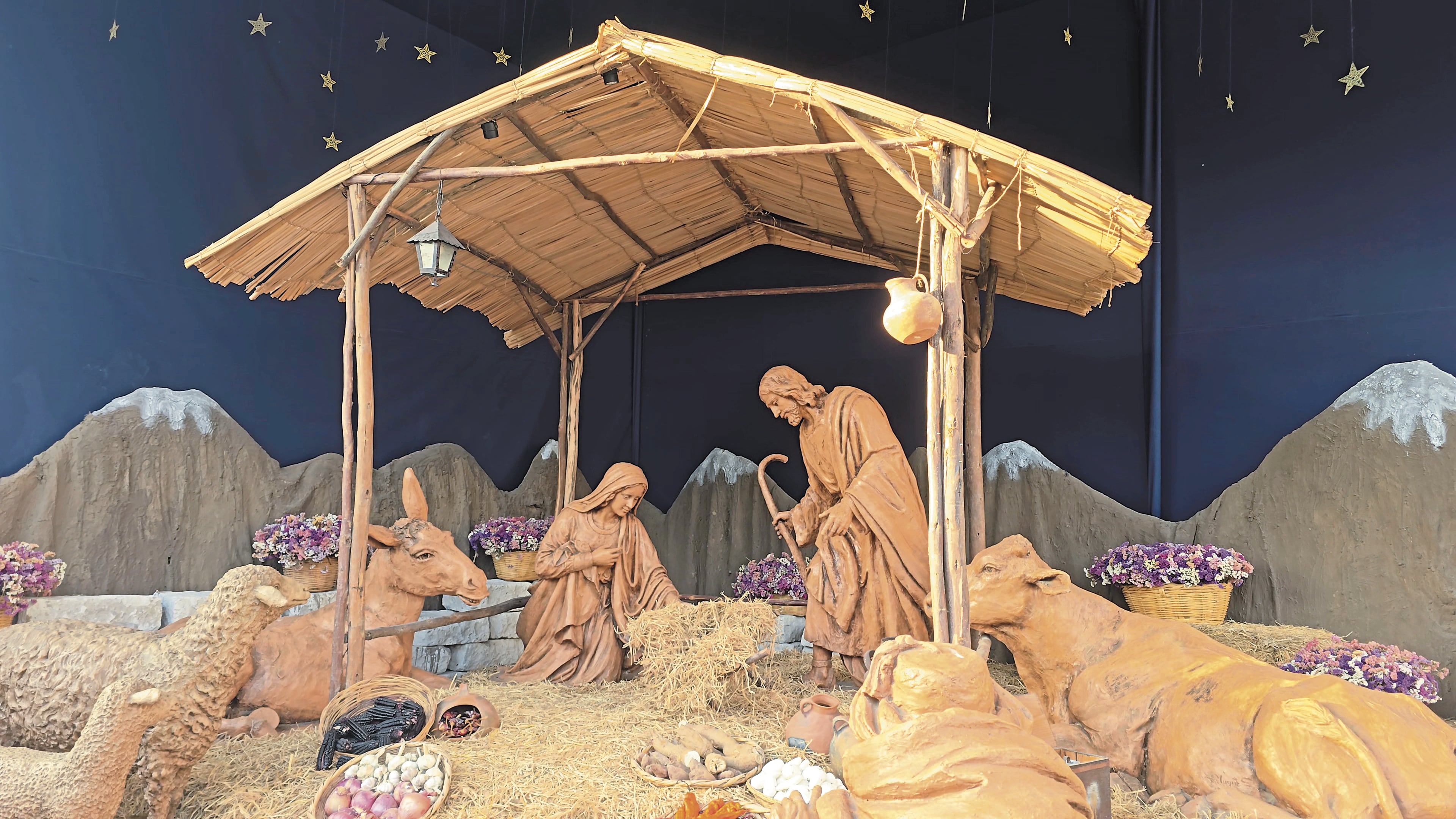 El Nacimiento de la Catedral de Arequipa, de tamaño real. (Foto: Yunsu Pariapaza/@photo.gec)