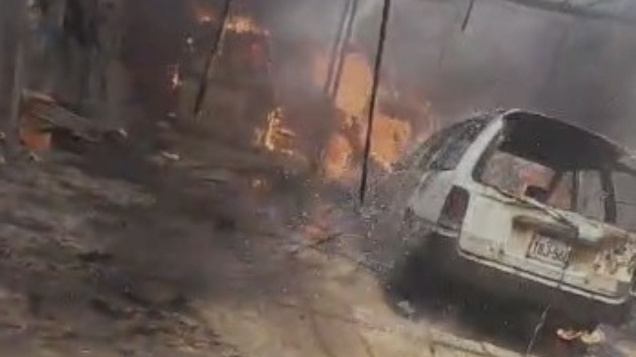 La emergencia generó momentos de tensión entre los vecinos de la urbanización El Palomar. (Foto: Coer La Libertad)