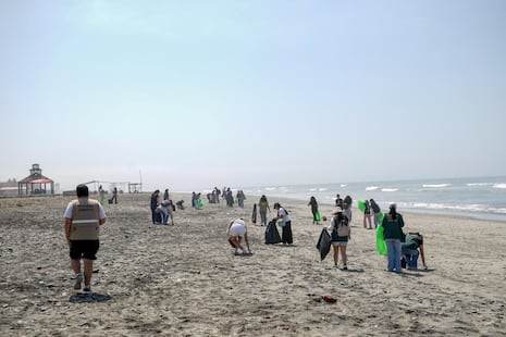 La Libertad: Realizan campaña de limpieza en Huanchaquito