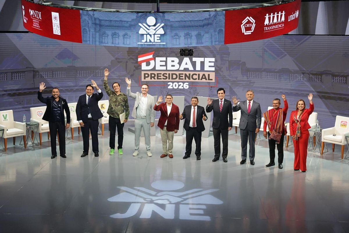 Las pullas abundaron entre los postulantes, aunque varios de ellos guardaron silencio ante las preguntas de los moderadores.| Foto: Hugo Pérez / @photo.gec