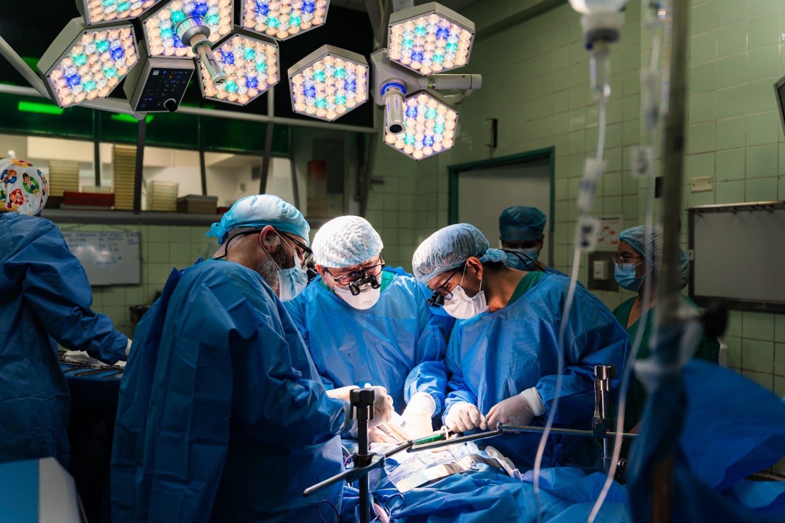 Jenny Espinosa recibió un pronóstico de apenas 30 días de vida tras ser diagnosticada con cáncer de páncreas. Catorce años después, continúa con vida gracias a una serie de intervenciones realizadas por especialistas del Hospital Nacional Guillermo Almenara de EsSalud.