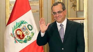 ​Ministro Jaime Saavedra recibió el saludo de todas las bancadas