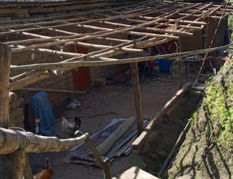 Piura: Fuertes vientos se llevan techos en viviendas en Yumbe