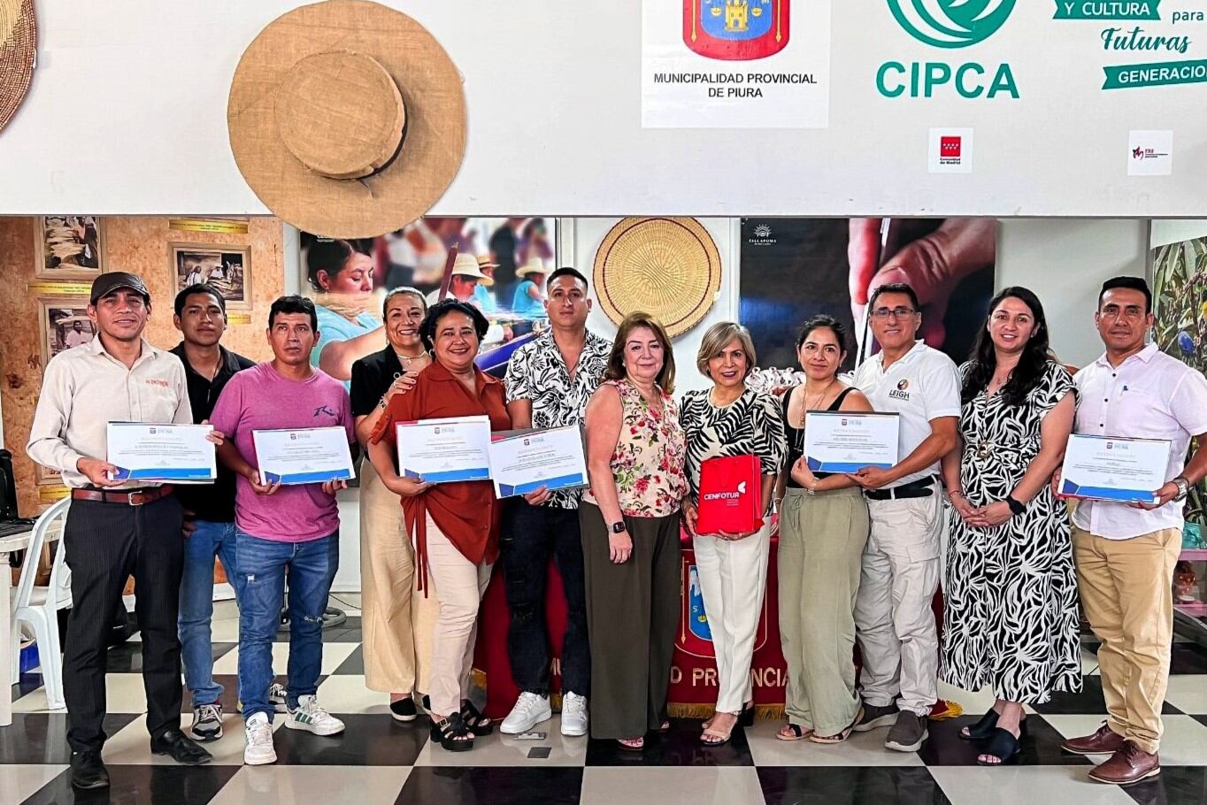 Empresarios piuranos reconocidos por la comuna provincial y CENFOTUR.