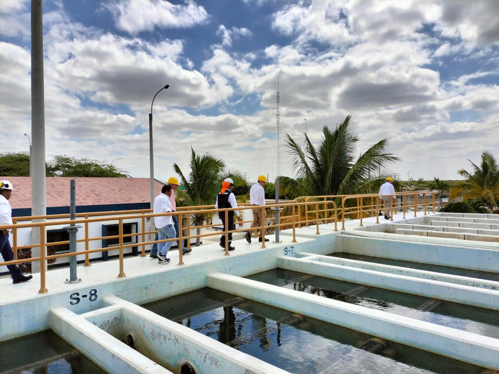 El gerente general informó que el perfil de preinversión del proyecto actualmente se encuentra en manos del Programa Nacional de Saneamiento Urbano del Ministerio de Vivienda, Construcción y Saneamiento