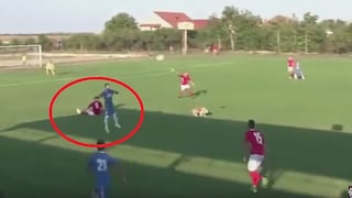 Perro ingresa a cancha y lesiona a futbolista en pleno partido (VIDEO)