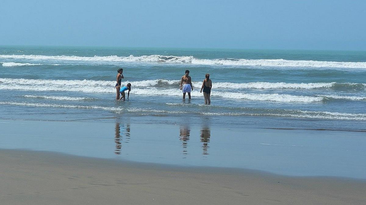El último jueves, acudió junto a familiares y amigos al balneario para pasar una amena tarde, pero fue arrastrado por las fuertes corrientes y encontró la muerte.