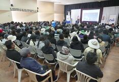 Jóvenes emprendedores participan de foro de iniciativa empresarial en Espinar - Cusco