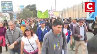 Vecinos de Carabayllo marchan hacia la PCM exigiendo agua potable y desagüe