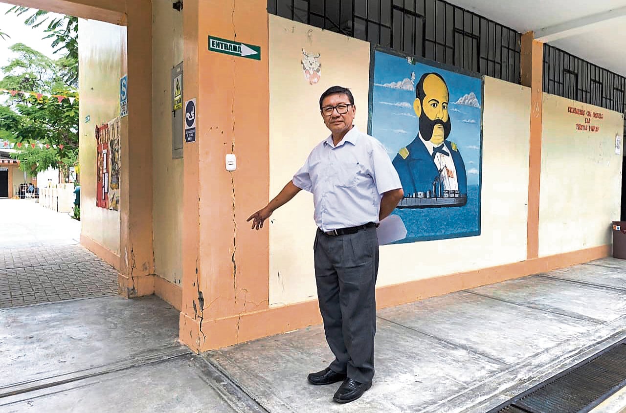Piura: Las paredes están a punto de caer en el colegio Perpetuo Socorro