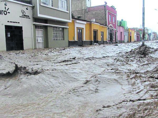 La empresa se defiende de acusaciones y asegura que constructora encargada de los trabajos de solución definitiva no avanza.