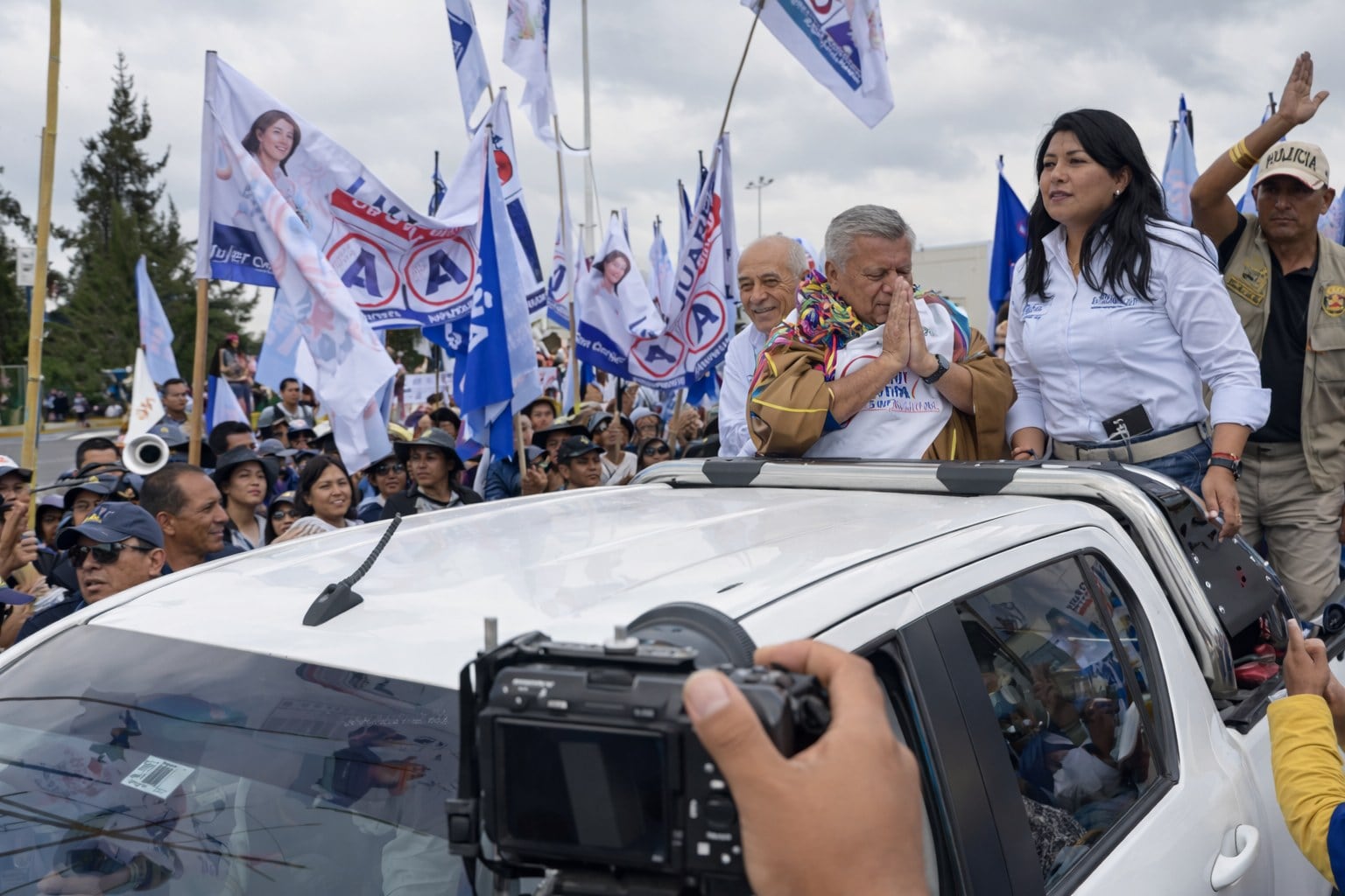César Acuña llegó a Arequipa. Foto: Dilo Fuerte Arequipa
