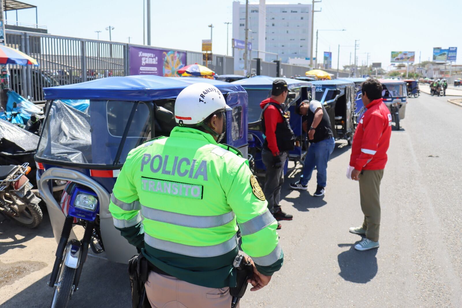 Vehículos fueron llevados al depósito municipal