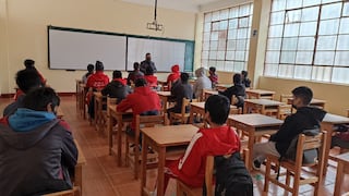Día del docente y su realidad en Huancavelica