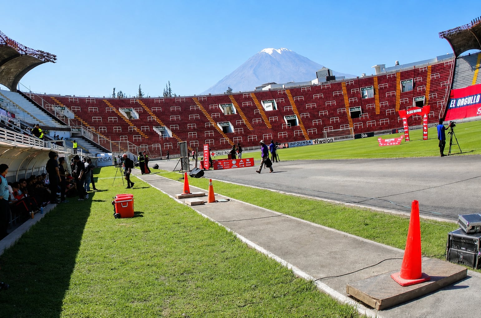 Estadio de la UNSA. Foto: GEC.
