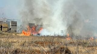 Sofocan incendio en terrenos de exfábrica textil en Arequipa (VIDEO) 