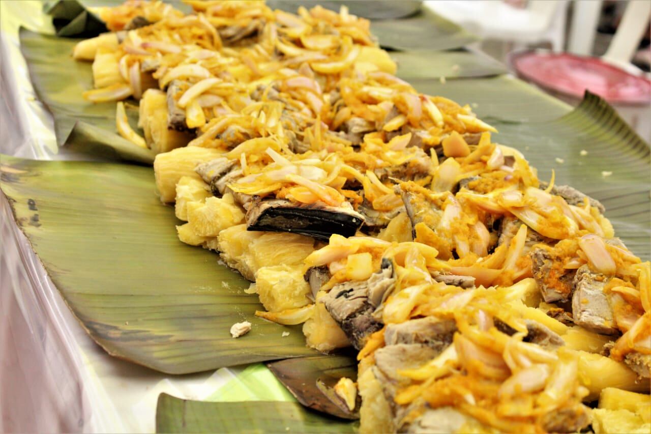 Este plato típico de la costa de Áncash es preparado con pescado salado.