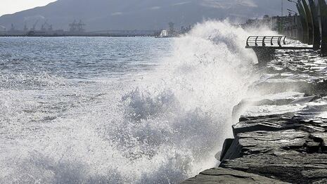 26 puertos del litoral peruano permanecen cerrados debido a oleajes anómalos