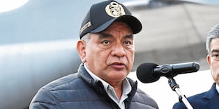 César Astudillo Salcedo planteó modificaciones legales para restringir determinadas modalidades de adquisición de armas, ampliar a 48 horas el plazo para expulsiones administrativas, reforzar la investigación tecnológica de extorsiones y facilitar las intervenciones policiales en puertos.
