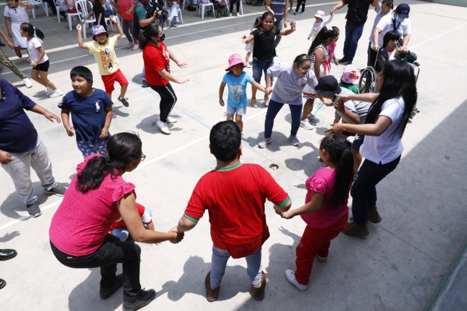 La Libertad tiene aproximadamente 4 500 colegios públicos entre sus 12 provincias.