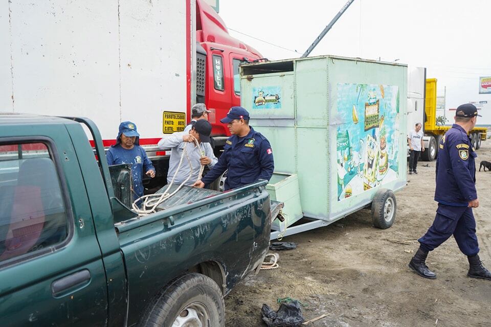 Personal municipal realizó operativo para minimizar riesgos de accidentes en la carretera Panamericana Norte.