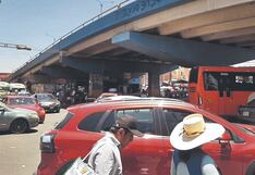 Arequipa: Caos vehicular sin resolver en la plataforma comercial Andrés Avelino Cáceres