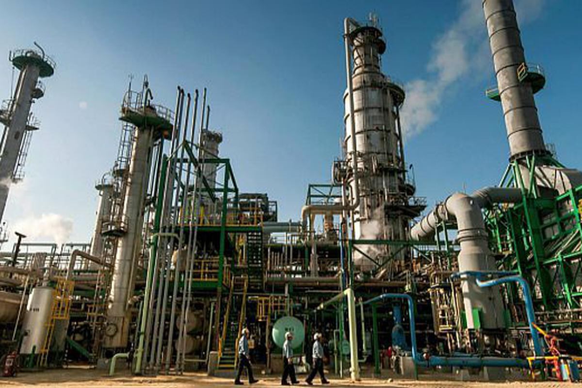 La Unidad de Felixcoking de l refinería de Talara tomará entre seis y nueve meses para retomar operación, señala ex funcionario.