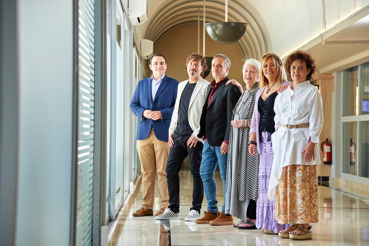 El espectáculo reunirá a más de 30 músicos en escena en el Auditorio del Colegio San Agustín, en una presentación especial por el Día de la Madre.