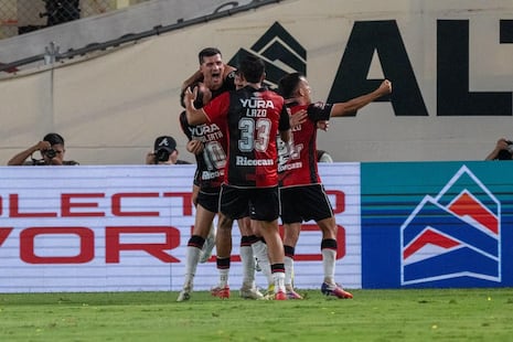 Liga 1: Melgar dejó escapar el triunfo ante Universitario tras ventaja de dos goles (GALERÍA)