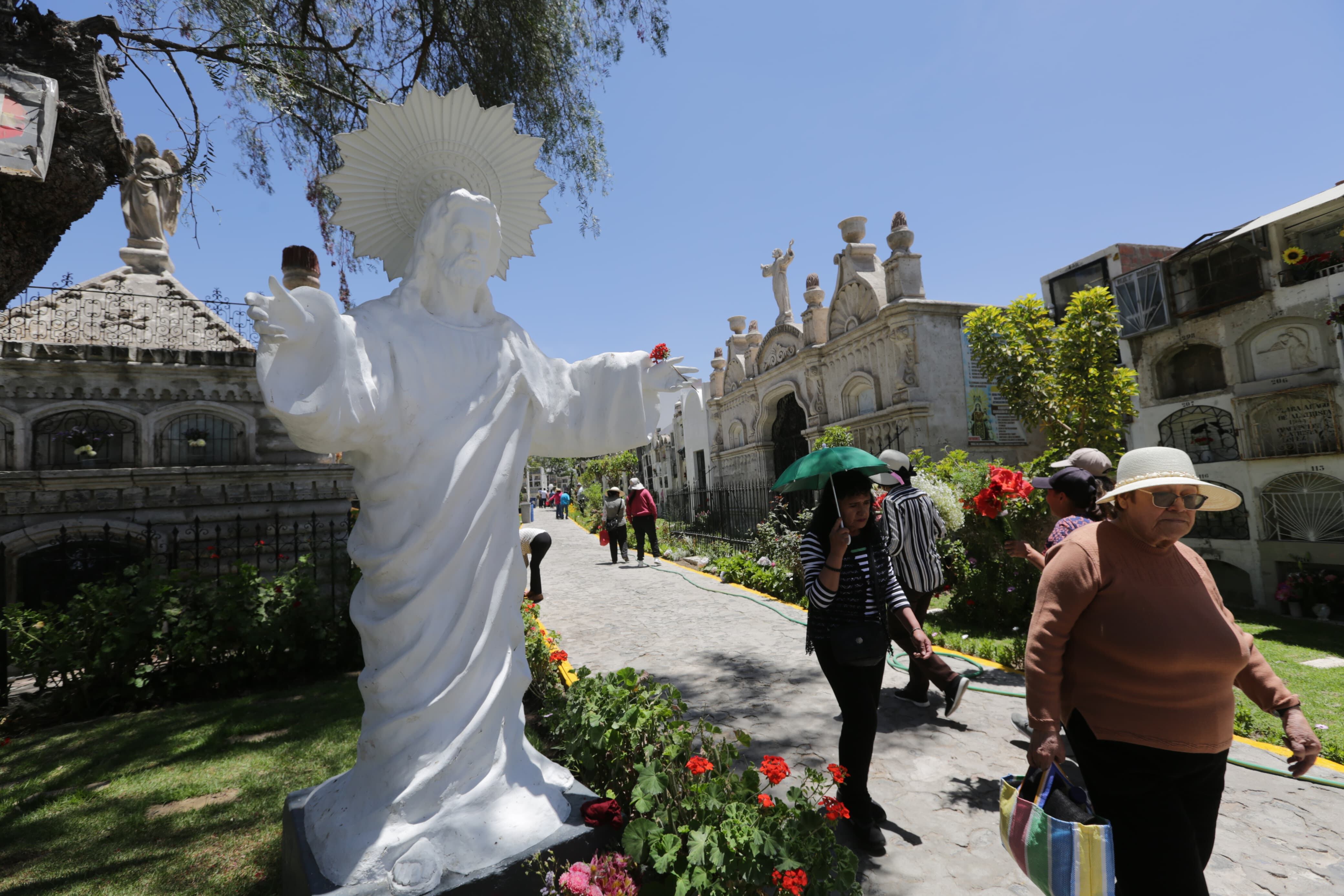 Cementerio es pequeño y alberga personajes ilustres (Foto: Leonardo Cuito)