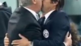 ¿Se besaron Ancelotti y Conte cuando se encontraron? (Video)