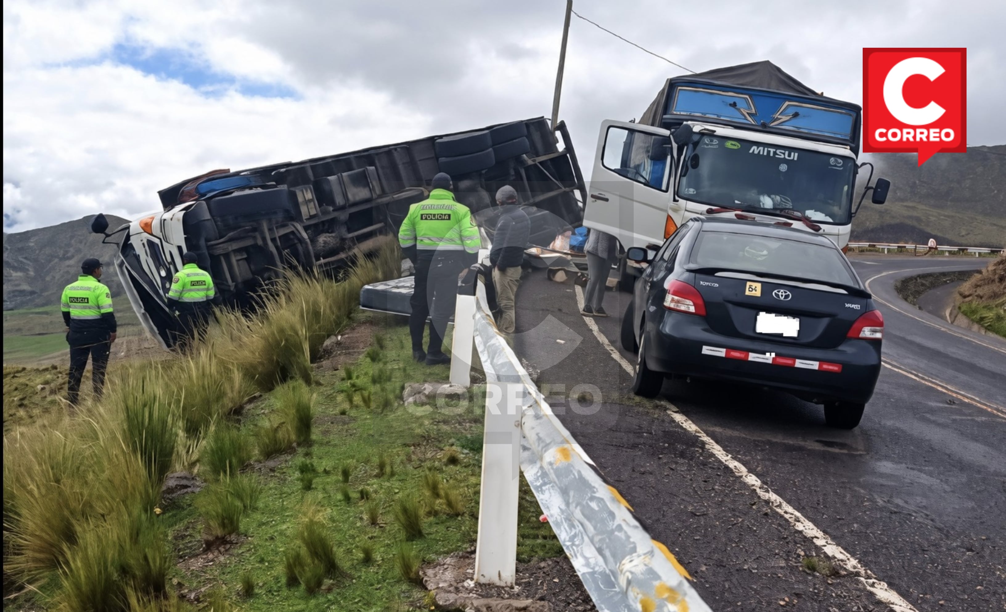 Dos fallecidos al volcar un camión en ruta Canta - Huayllay