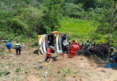 Piura: Once muertos y más de 30 heridos graves al volcarse ómnibus con escolares promocionales