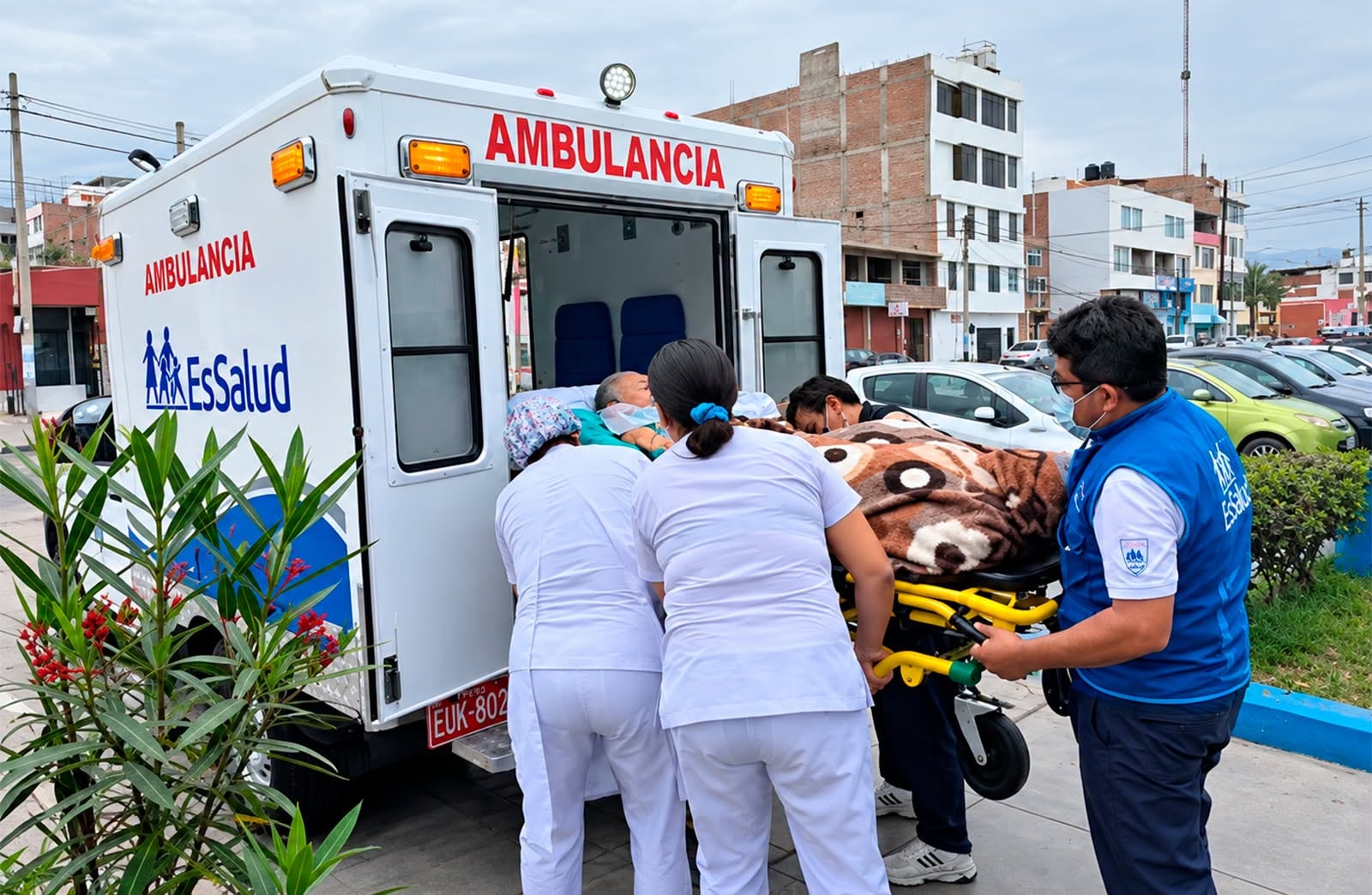 EsSalud envía ambulancias a Camaná y Mollendo como prevención ante El Niño