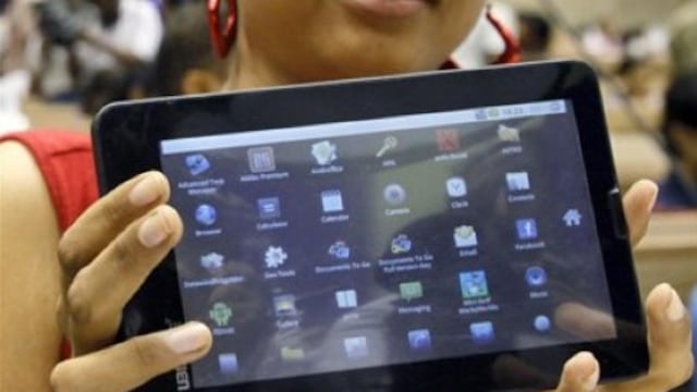 India lanza nueva versión de Aakash, la tableta más barata del mundo